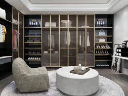 全鋁家具與傳統(tǒng)木質(zhì)家具的巨大反差